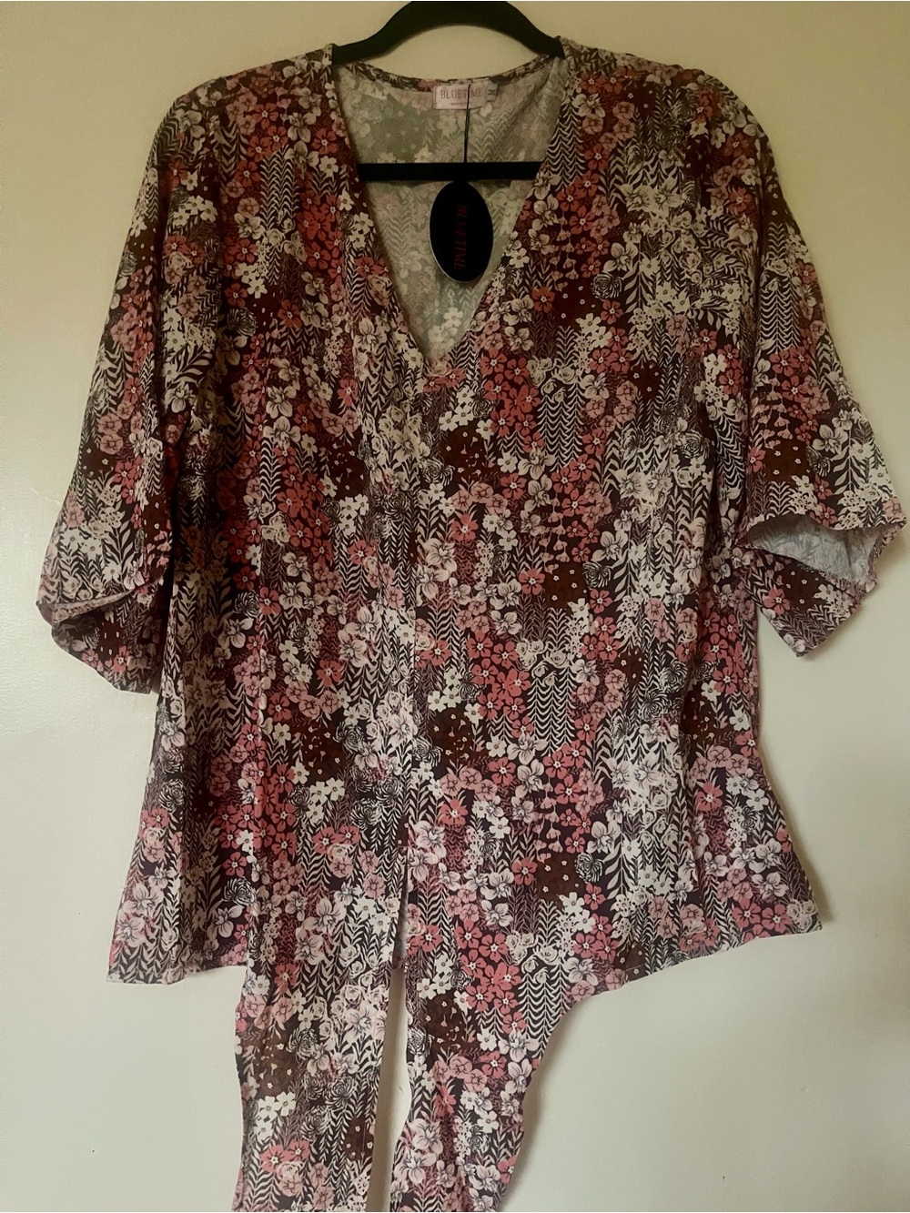 V-Neck Floral Tie-Front Blouse in Brown & Pink